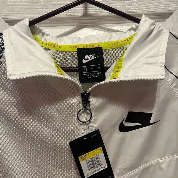Nike windbreaker - Picture 2 of 5